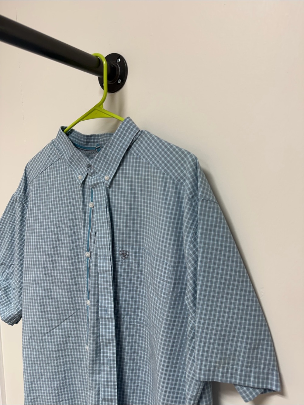 Men's Ariat button-Down Shirt